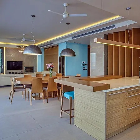 Readhostprofile Before Request! # Luxury 6-bedroom In With Pool * Katelios
